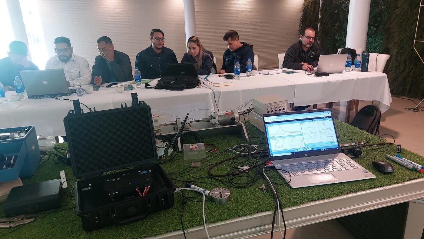 Formación técnica en diagnóstico de turbomaquinaria y análisis de vibraciones de Orbit Vibration & Technologies