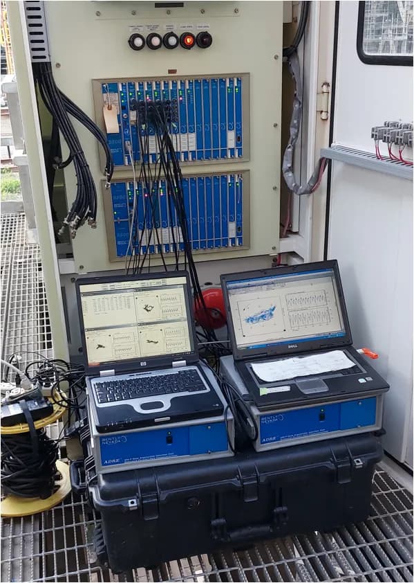 Captura de datos con equipo ADRE multicanal y rack Bently Nevada en planta Brinsa, Colombia